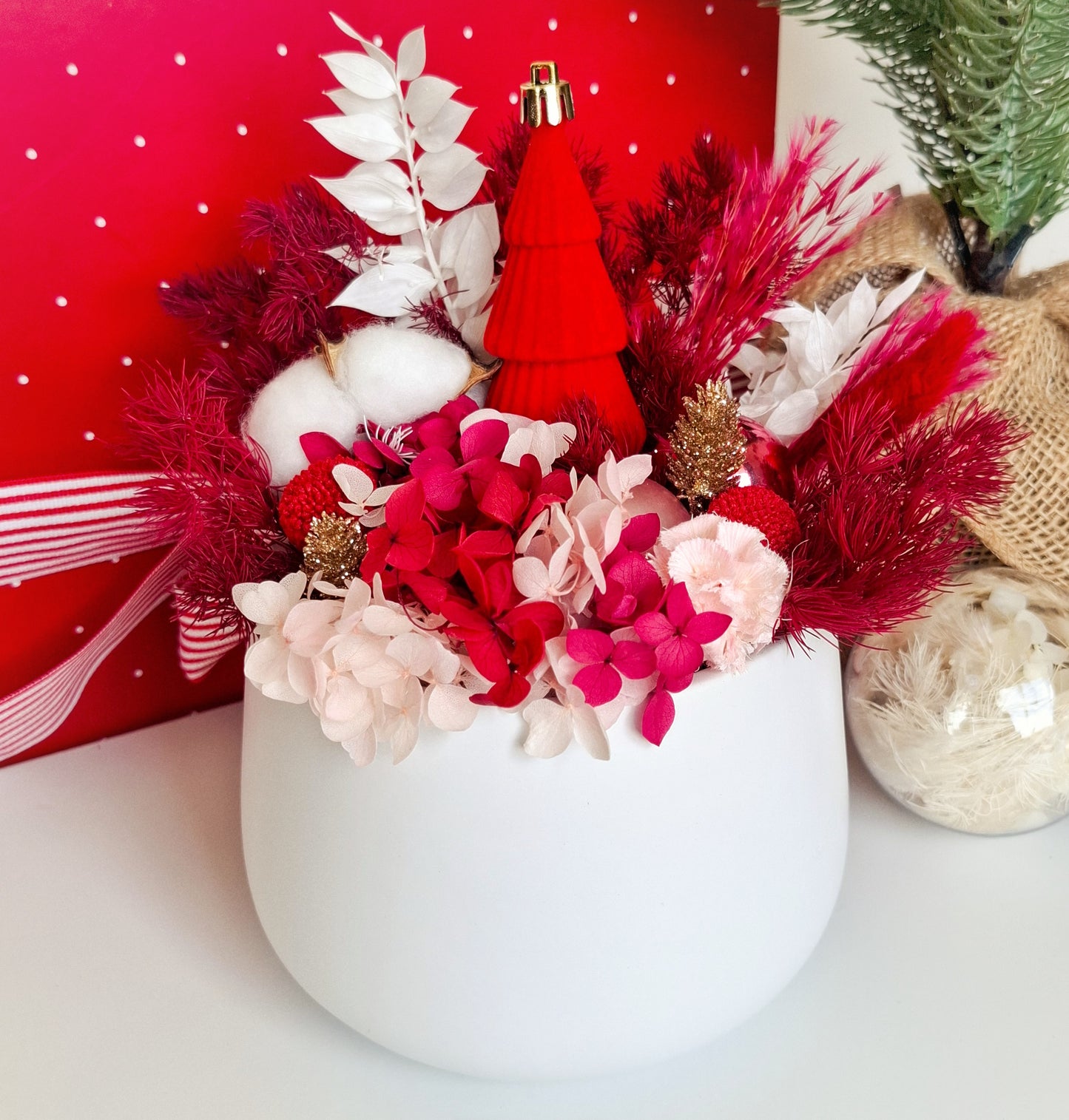 Merry & Bright Dried Floral Arrangement