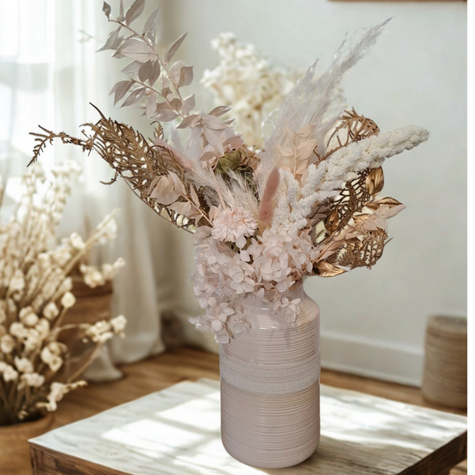 Aneike Dried Floral Arrangement