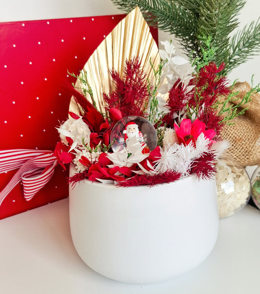 Oh Santa Dried Floral Arrangement